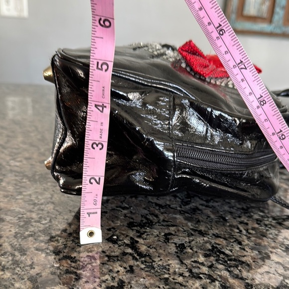 Hello Kitty Black Handbag with Red Bow - Picture 13 of 13